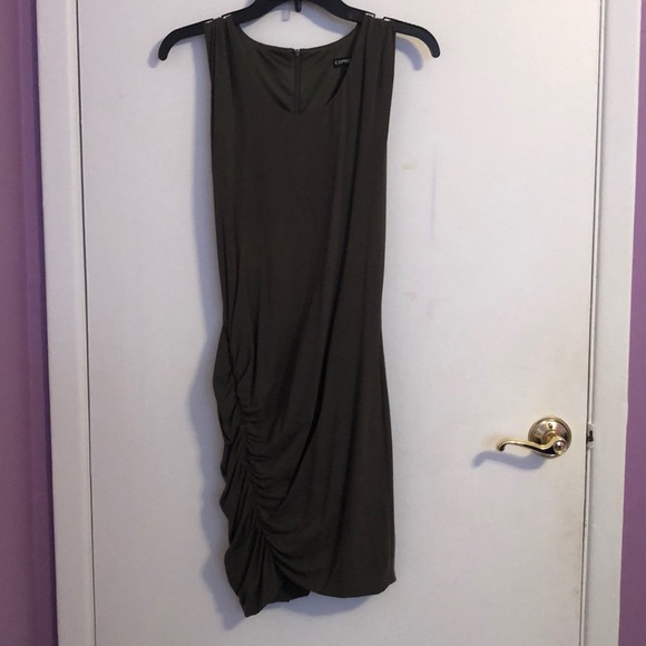 Green dress - sinched stich side - Picture 1 of 3